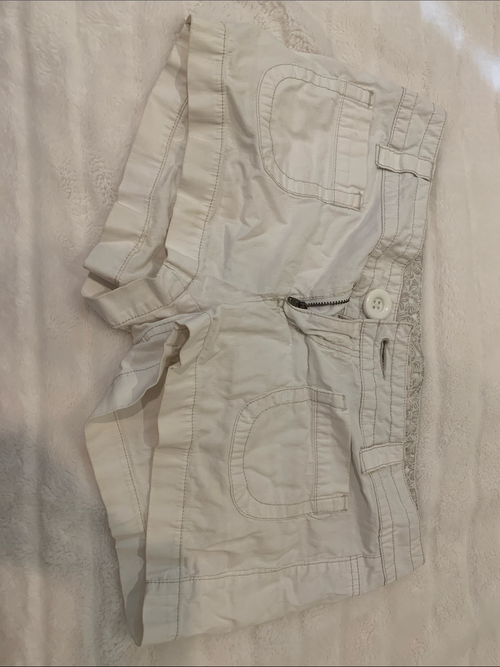 Aeropostale White Ruffle Trim Cotton Women’s Shorts